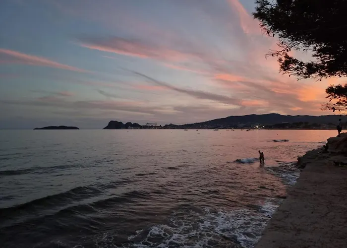 D'hotes Chante Cigale Bed & Breakfast 3*